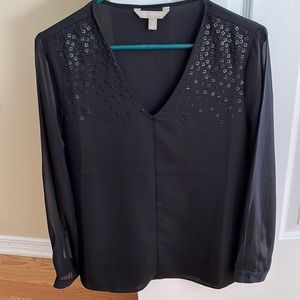 🎁Banana Republic V-neck blouse. Petite!